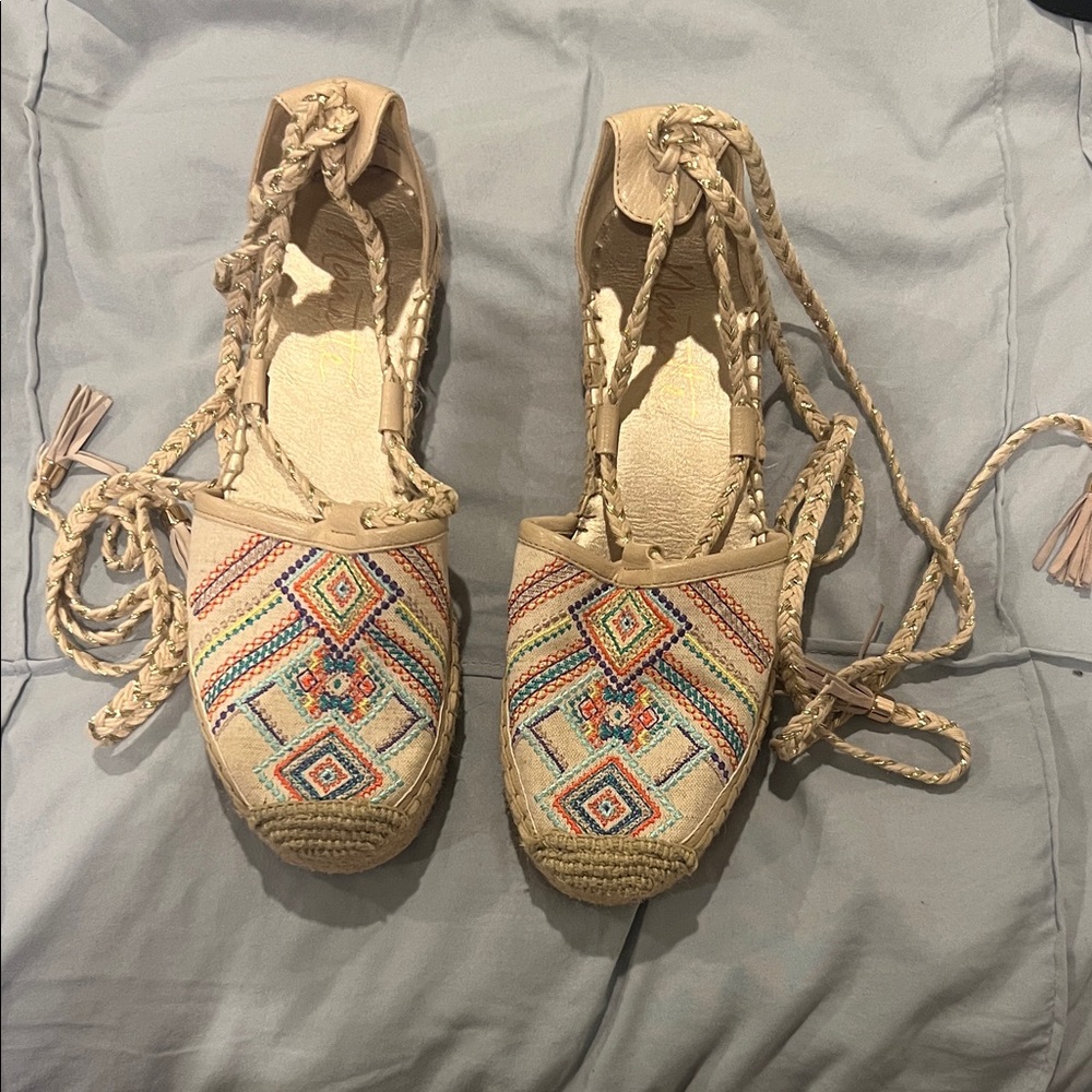 Nanette Lepore Multicolor Embroidered Espadrilles size 7.5